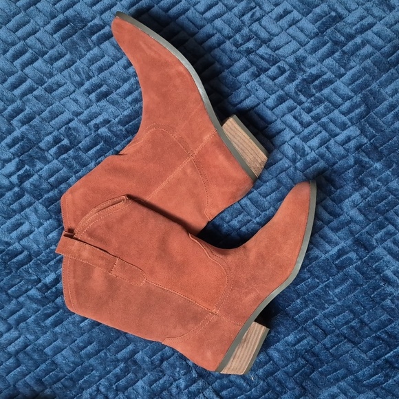 Suede Rust Coloured Cowboy Boots From American Eagle Size 9! New In Box! - Picture 17 of 17